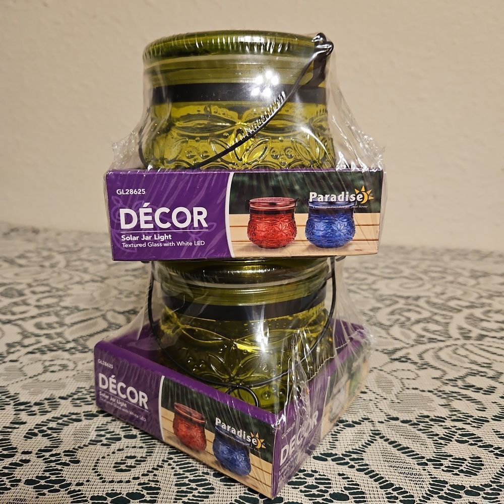 Set of 2 Paradise Decor Green Solar Jar Light